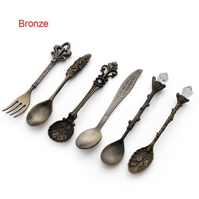 Vintage Royal Style Dessert Spoons & Forks 6pcs Set - Image 5