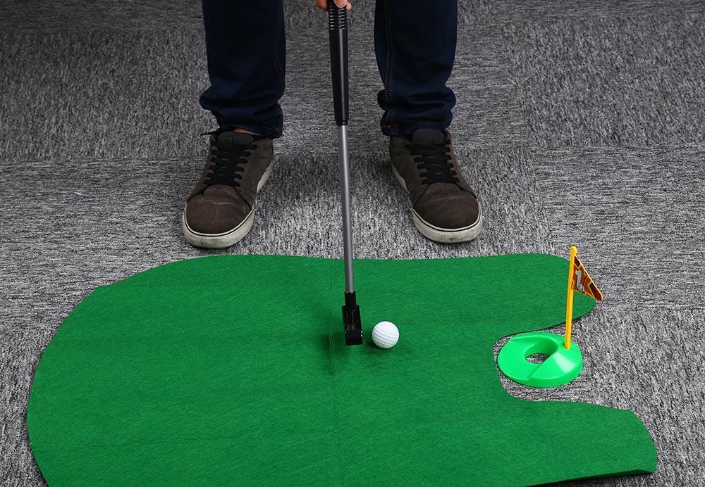 Bathroom Mini Golf Game - Image 3