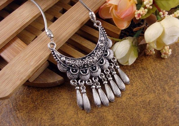 CALIPSO - Carved Flower&Moon Pendant - Image 2