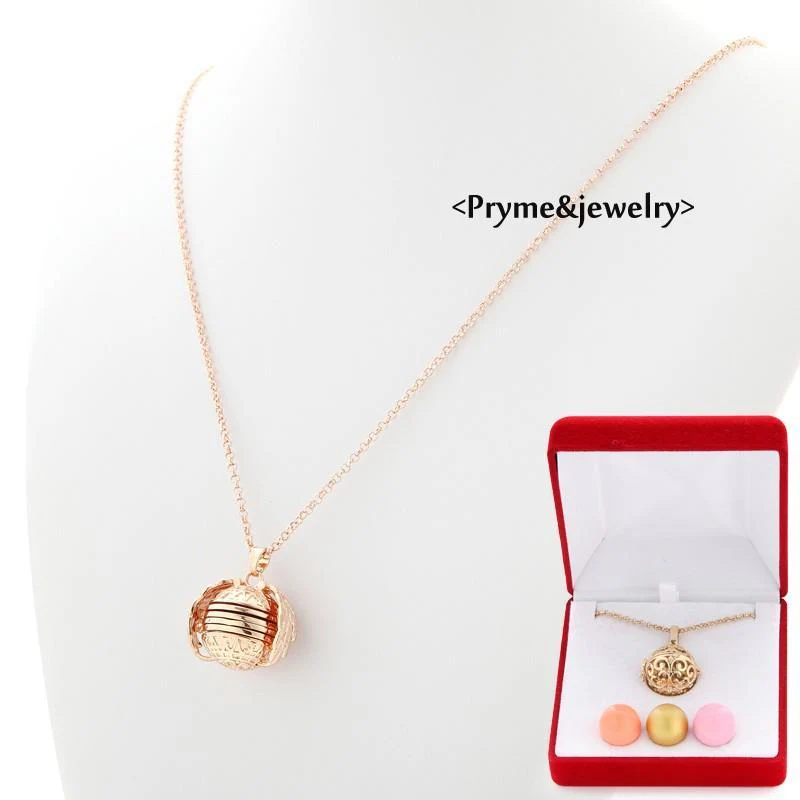 Elegant Angel Wings 6-Photo Locket Necklace - Image 8