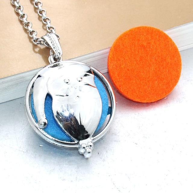 Essential Oil / Perfume Diffusing Locket Necklace - Image 5