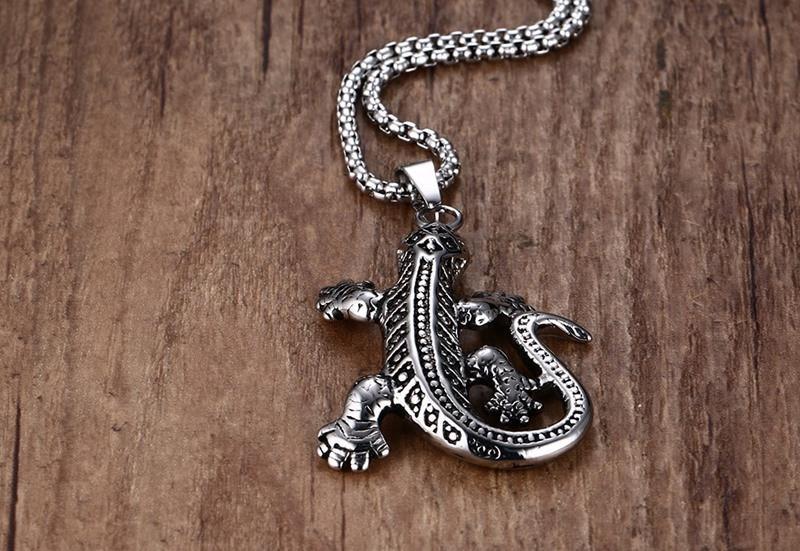 Gecko Pendant Stainless Steel Chain Necklace - Image 3