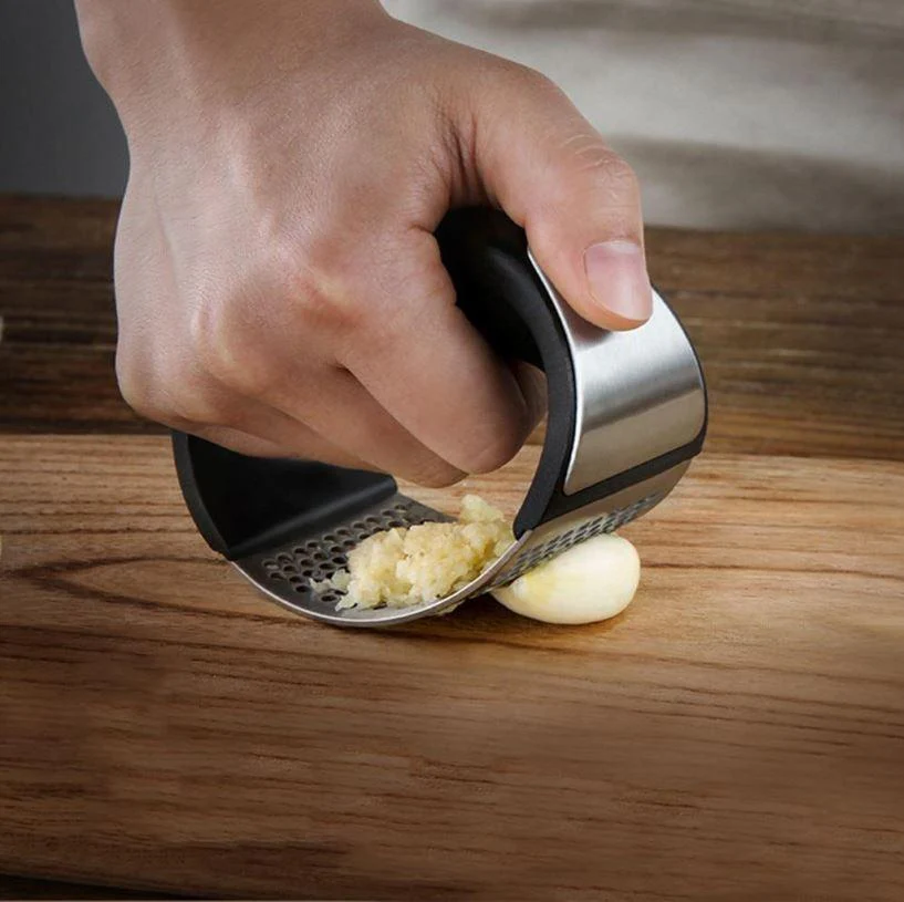 Quick-and-Easy Stainless Steel Rocking Garlic Mincer - Image 10