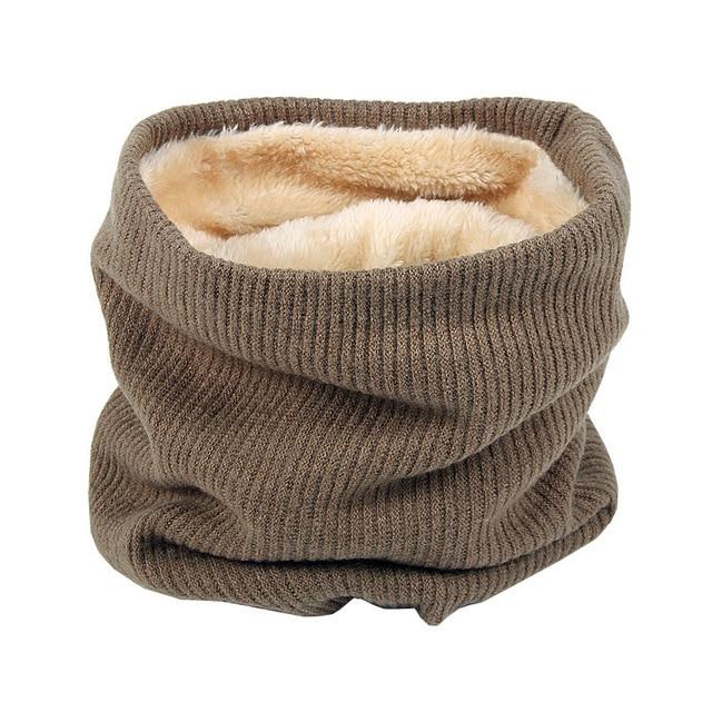 Knitted Neck Warmer with Faux Fur Lining - Image 10