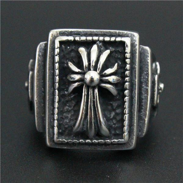 Mackay- Cross Flower Ring