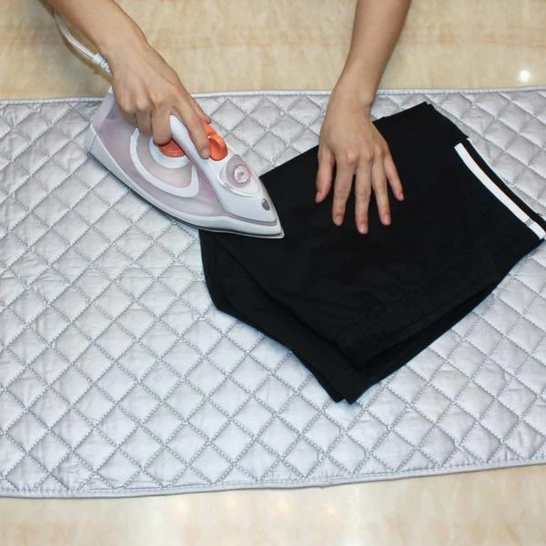 Portable & Collapsible Magnetic Ironing Pad - Image 4