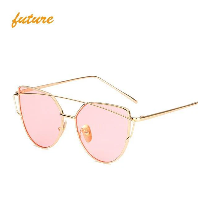 Retro Cat-Eye Women's Sunglasses - Image 4