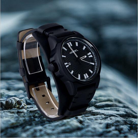 Luxury Leather Military Watch - Image 8