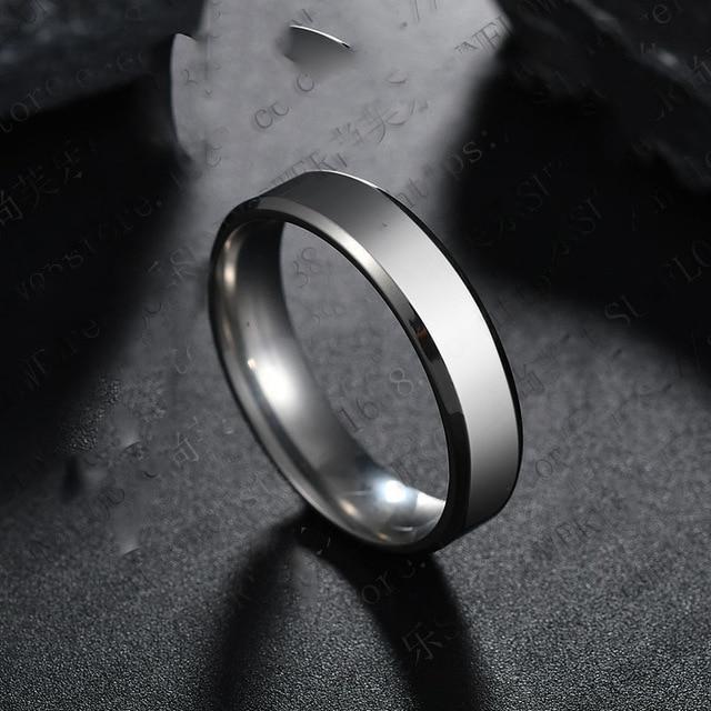 Smooth One-Piece Titanium Steel Unisex Ring - Image 3